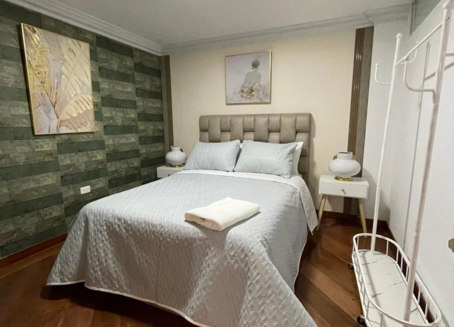 Leo Room Quito